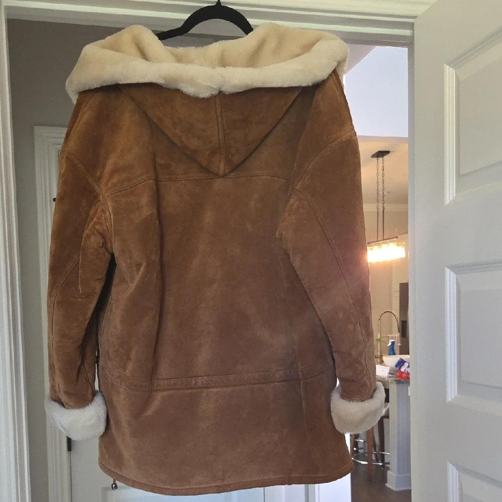 Gallery Tan Teddy Jacket with Cream Accents - Picture 4 of 4